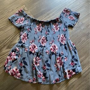 Kendall and Kylie flower top